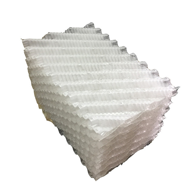 Il materiale di riempimento di plastica della torre di raffreddamento dei pp ha ondulato i riempitori del PVC 1220mm/1830mm/2440mm
