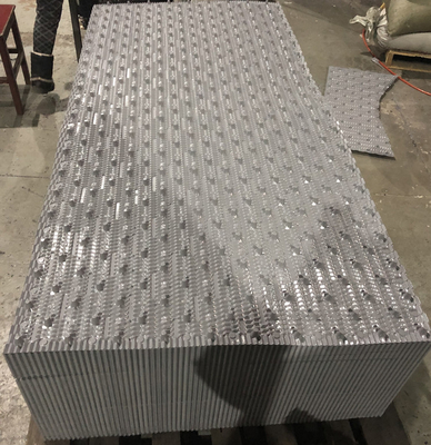 la torre di raffreddamento rigida del PVC di 750X2000mm riempie la torre di raffreddamento di media del materiale di riempimento CF750