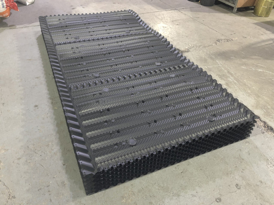 tipo d'attaccatura pieno strato 16mm della torre di raffreddamento ad acqua di 1250X2400mm del PVC